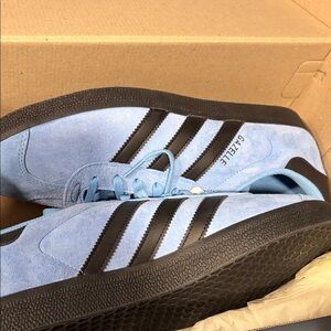 Adidas Men's Light Blue and Black Sneakers